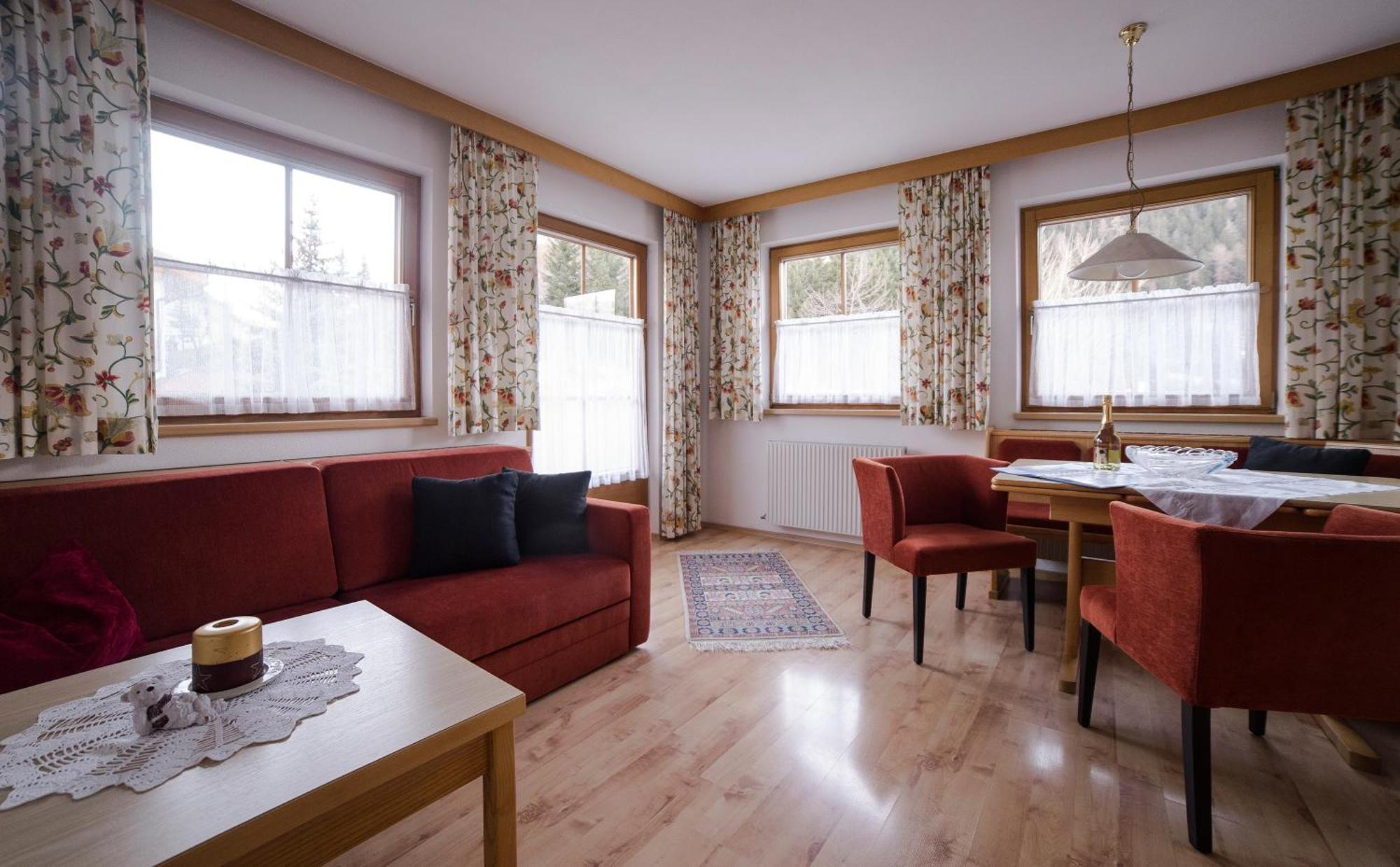 Alberts Bellevue Appartements Nauders Rom bilde